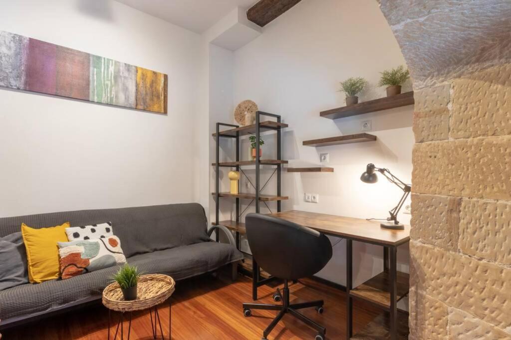 Precioso Apartamento En Antiguo Palacio Bilbao Exteriör bild