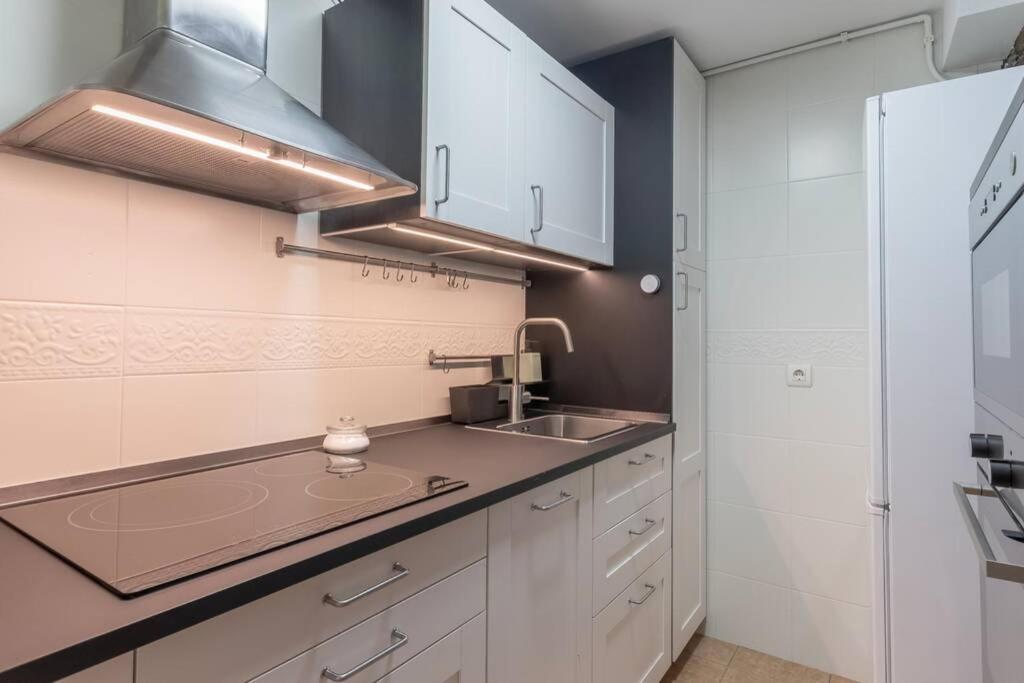 Precioso Apartamento En Antiguo Palacio Bilbao Exteriör bild