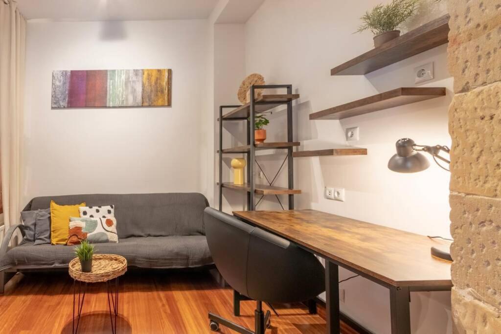 Precioso Apartamento En Antiguo Palacio Bilbao Exteriör bild